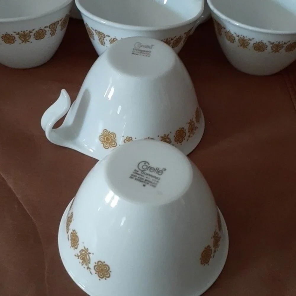 Corelle butterfly gold cup set and sugar bowl. 6 coffee or tea cups vintage